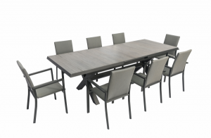 Outdoor dining sets with extendable table